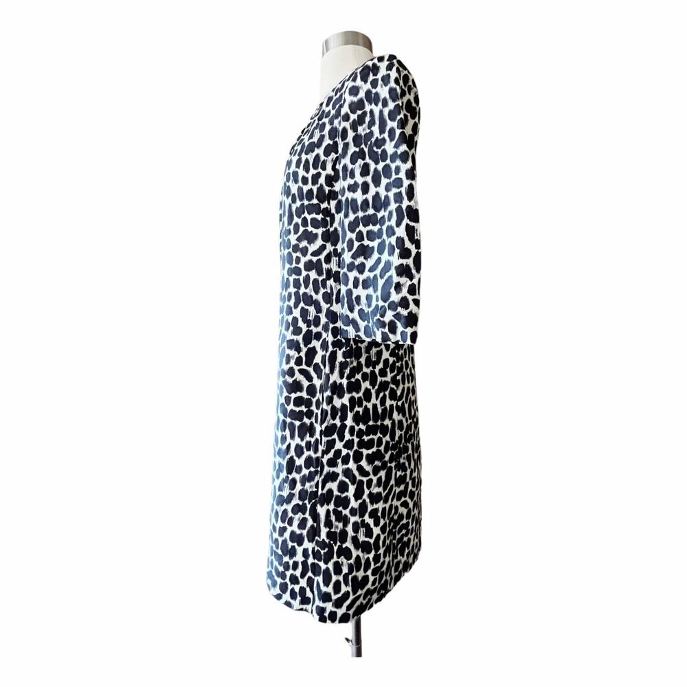 KATE SPADE Silk Shift Dress Animal Print Short Sleeves Crew Neck Size 4 EUC - Picture 5 of 9